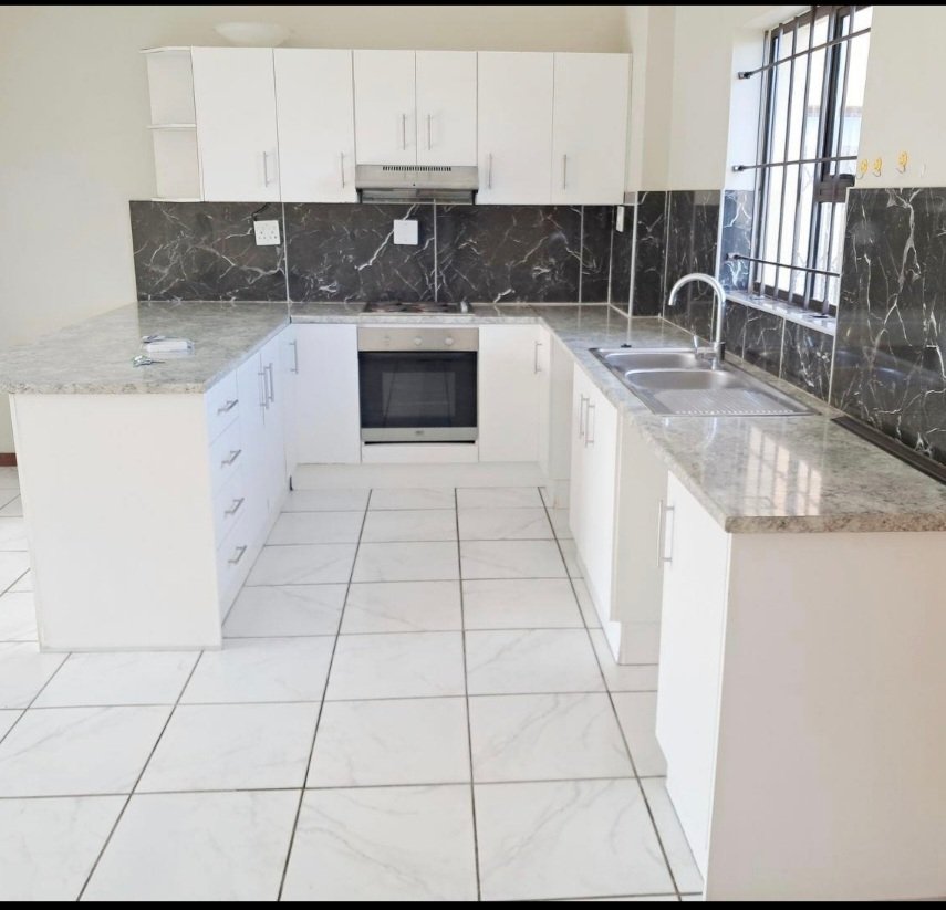 To Let 2 Bedroom Property for Rent in Parsonsvlei Eastern Cape